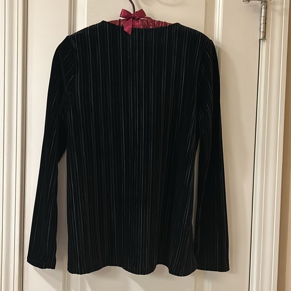 J. Jill Wearever Collection Black Ribbed Textured Velvet Long Sleeve Top XS -NWT - Picture 8 of 8